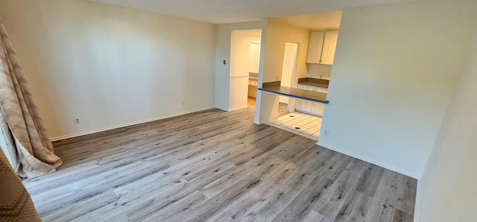 Building Photo - 206 N Beverly Park