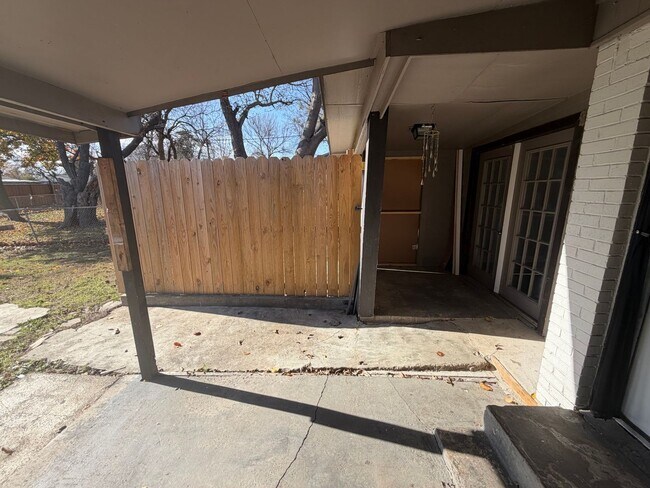 Building Photo - Ready to move in.....