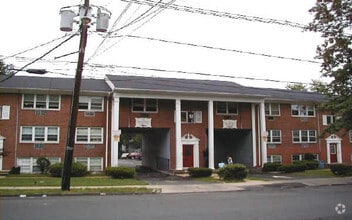 Building Photo - Gran Prix Apartments