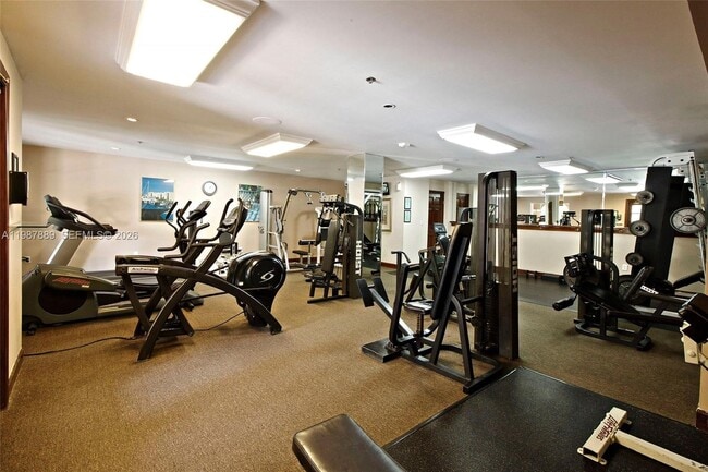 Building Photo - 19901 E Country Club Dr