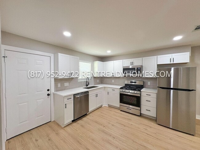Building Photo - 6334 Feldspar St