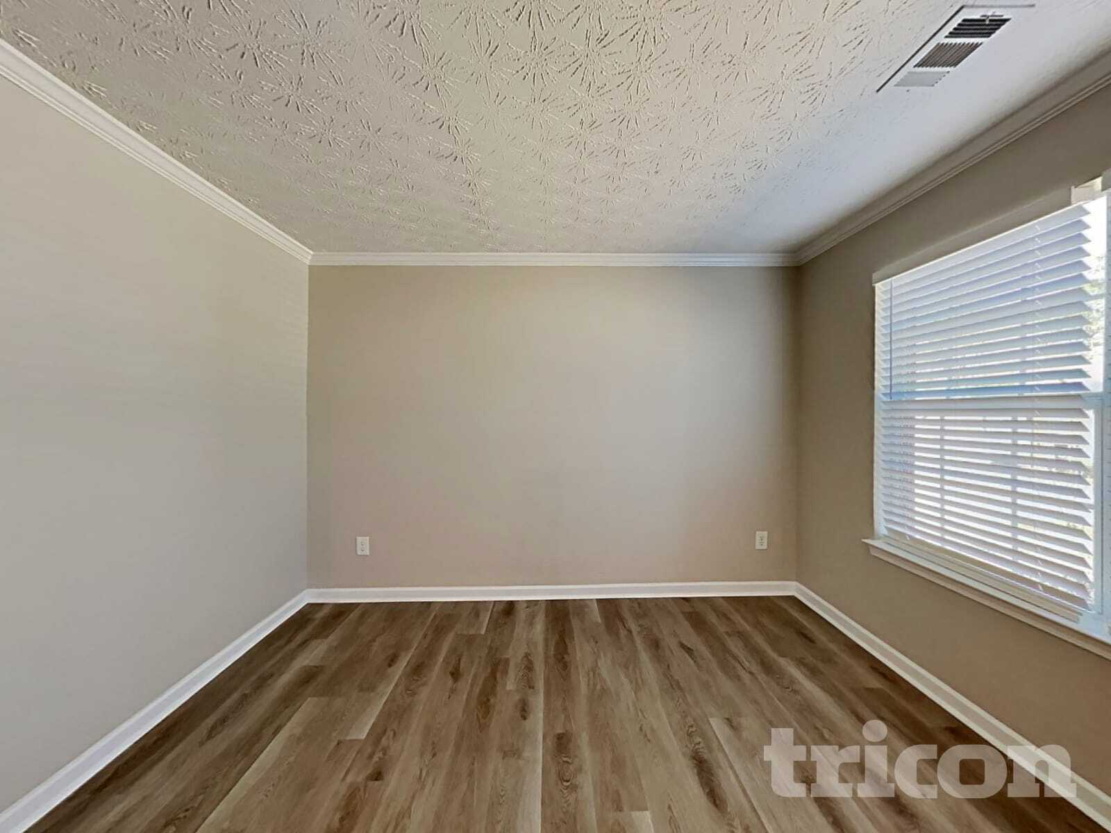 Building Photo - 1645 Gallup Dr