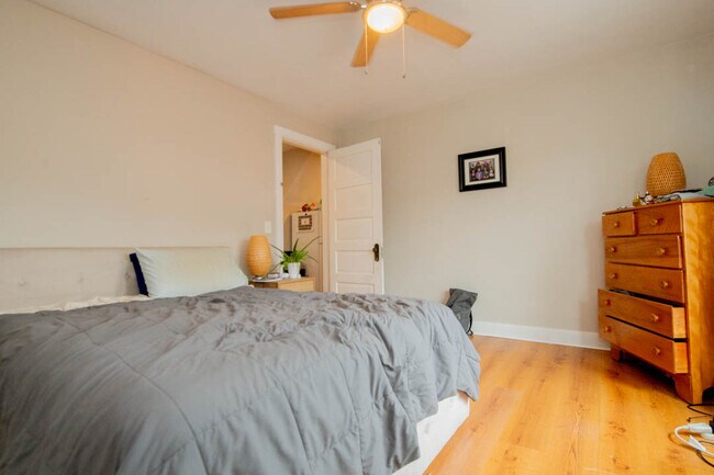 Building Photo - 1626 De Sales Ln