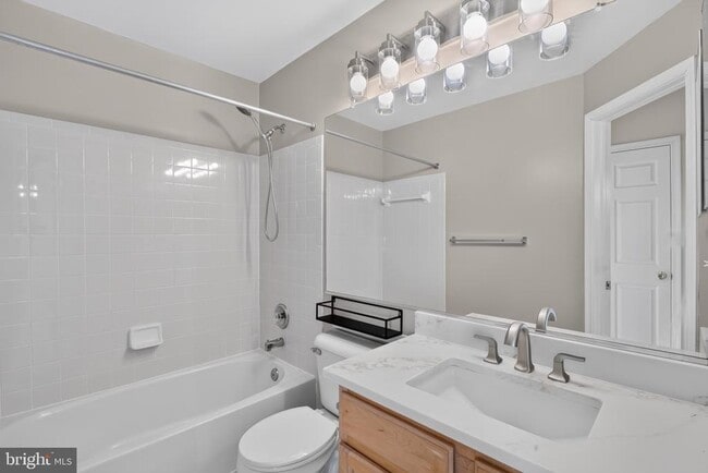 Building Photo - 5166 Ballycastle Cir