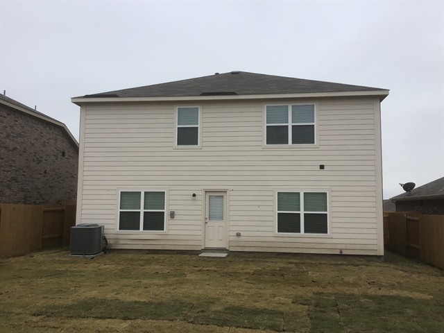 Building Photo - 9055 Lone Cypress Dr