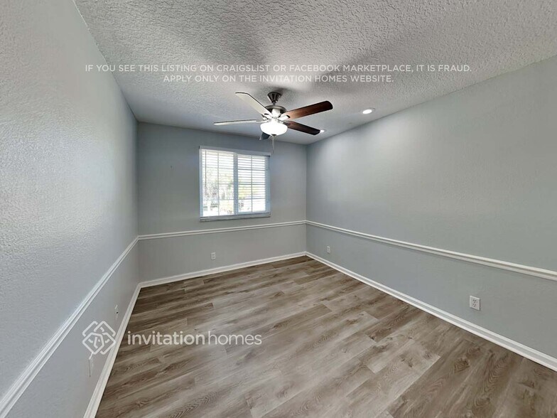 Building Photo - 6340 NW 77th Ct