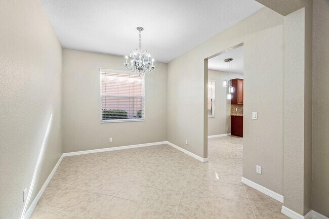 Building Photo - 10636 Ivanhoe Ln