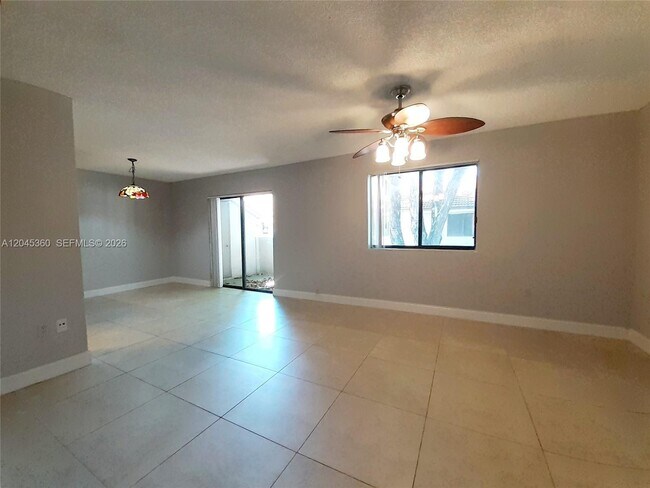 Building Photo - 8407 Coral Lake Manor