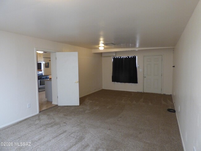 Building Photo - 1029 E Irwin Pl