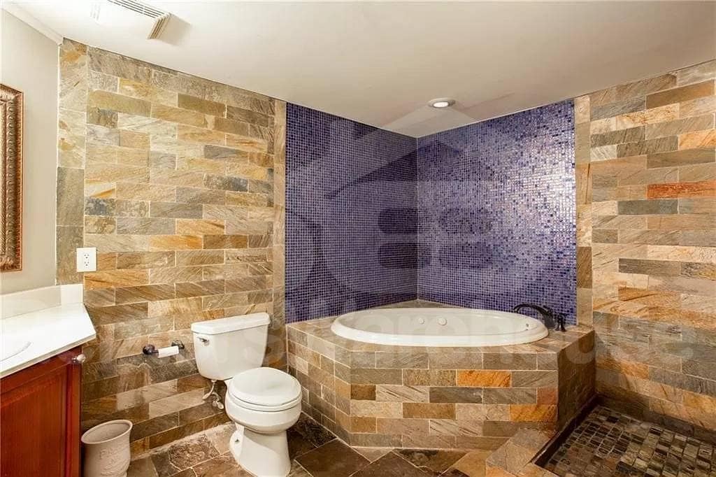 Building Photo - 3275 Lenox Rd NE