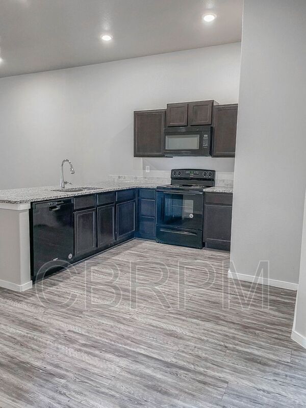 Building Photo - 2135 N Texas Ave