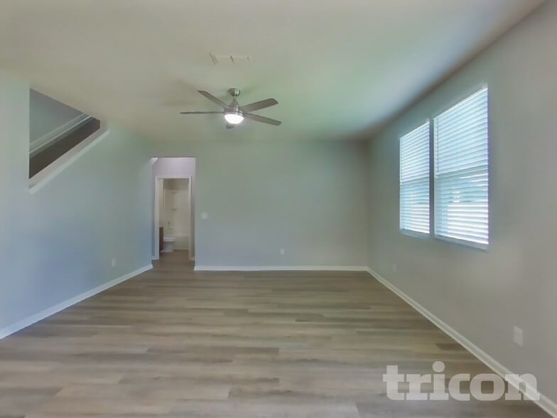 Building Photo - 372 Harley Dr