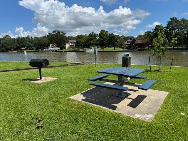Building Photo - 18511 Egret Bay Blvd
