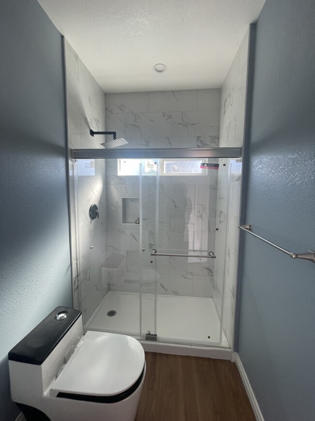 Primary Photo - 7642 Etiwanda Ave