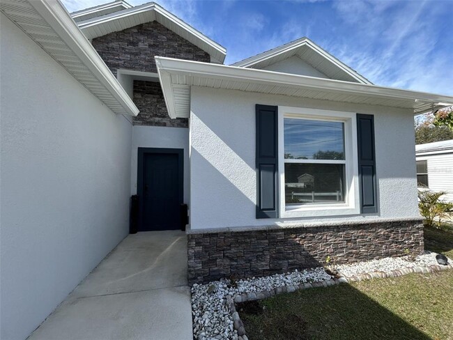 Building Photo - 9856 8th Ave