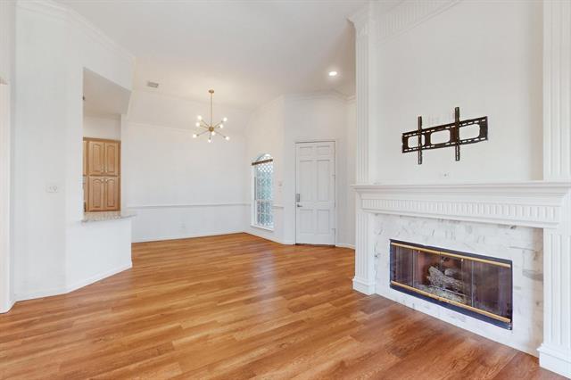 Building Photo - 2710 Mum Dr