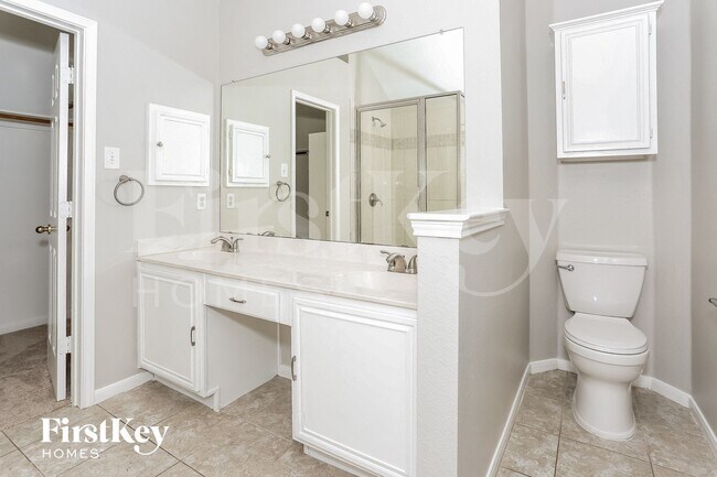 Building Photo - 1117 Brittany Pl