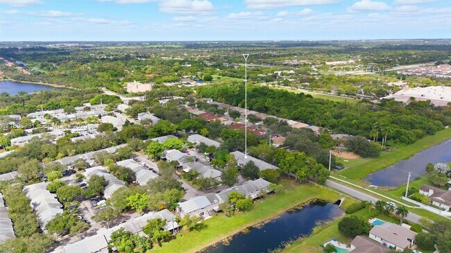 Building Photo - 12153 SW 49th Ct