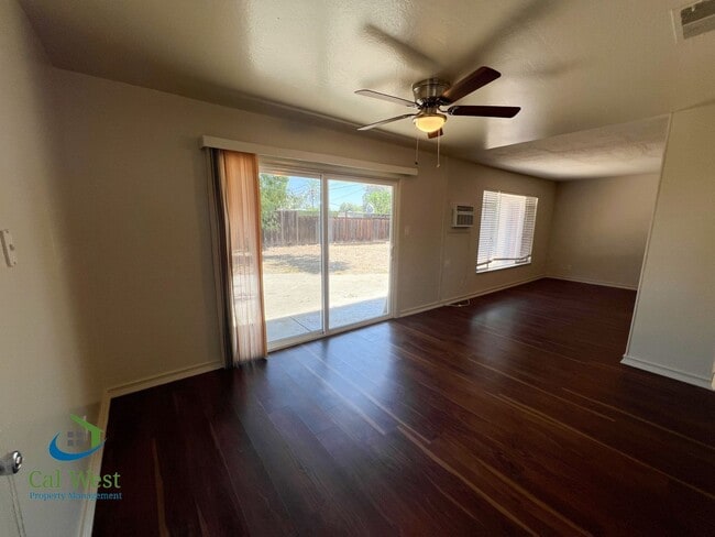 Building Photo - 5510 Yale Dr