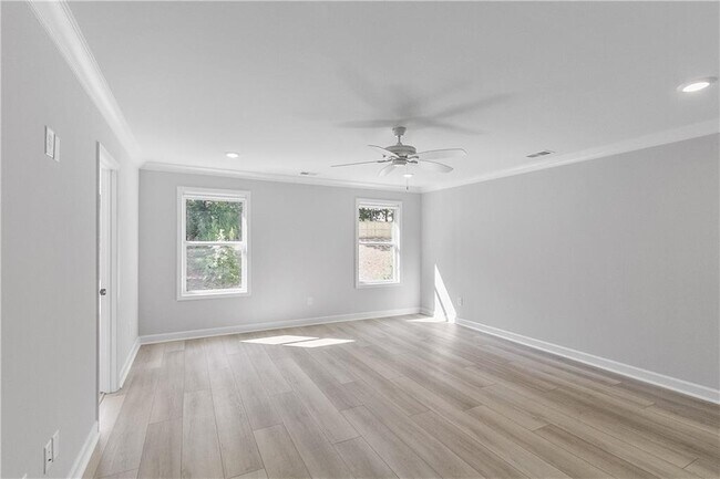 Building Photo - 536 Cresentry Brook