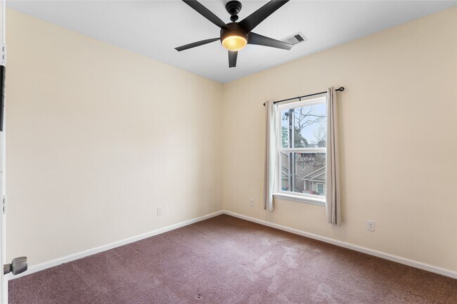 Building Photo - 16922 Glenheath St