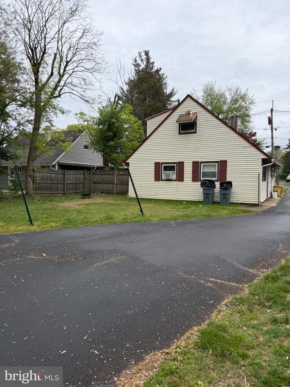 Building Photo - 1062 Terrace Blvd