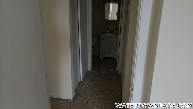 Building Photo - 245 Main St