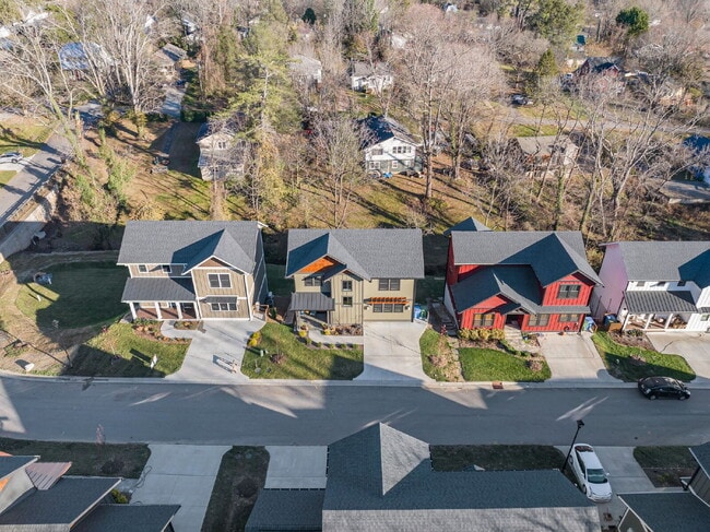 Building Photo - Fully Furnished | Asheville Area