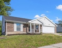 Building Photo - COMING SOON! Lovely Spacious Home in Tates Creek; Garage, Deck, Laundry Room, Pets Ok!