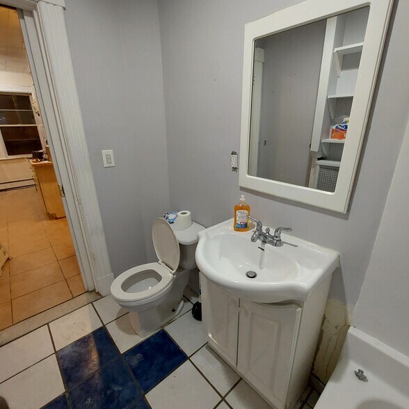 Bathroom-2 - 46 Campfield Ave