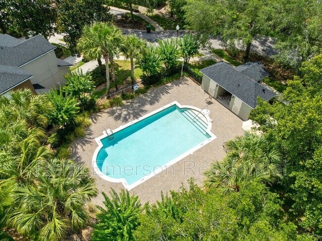 Building Photo - 3891 Clubside Pointe Drive