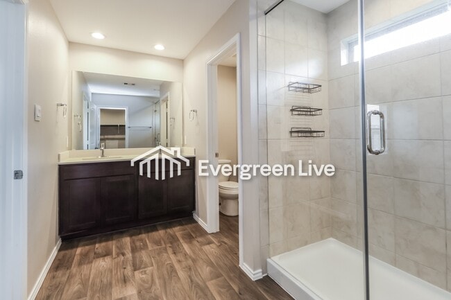 Building Photo - 9913 Gln Brk Ln