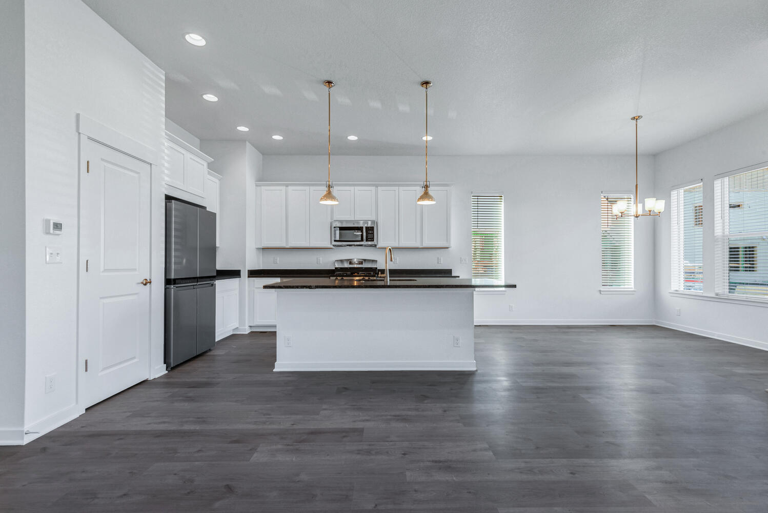 Building Photo - 1964 W 166th Dr