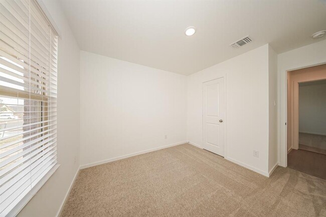 Building Photo - 9108 SW 20th St