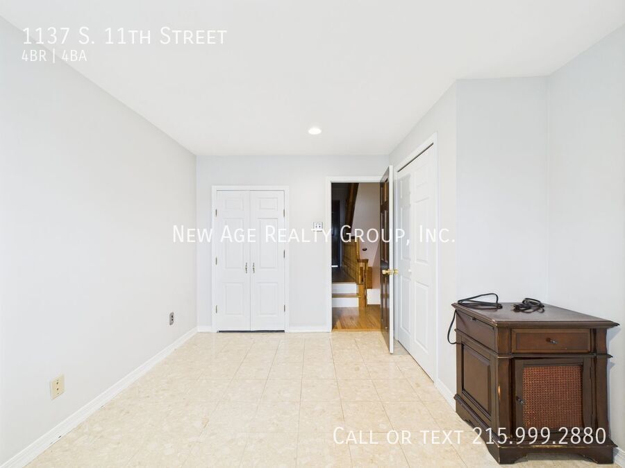 Building Photo - 1137 S 11th St