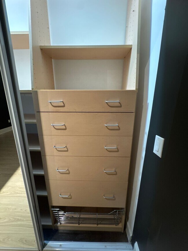 Building Photo - Iconic Kress Building 2BR Condo with Parking & Sound Panels