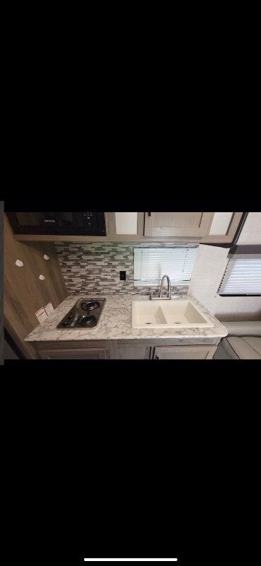 Building Photo - 8488 Chicot Acres