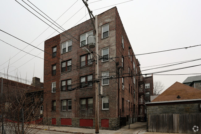 Building - Parklane Apartments
