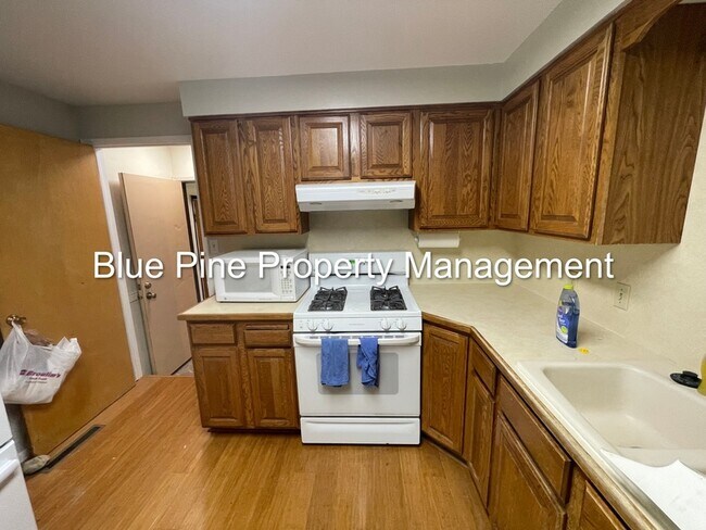 Building Photo - 505 Sykes Dr