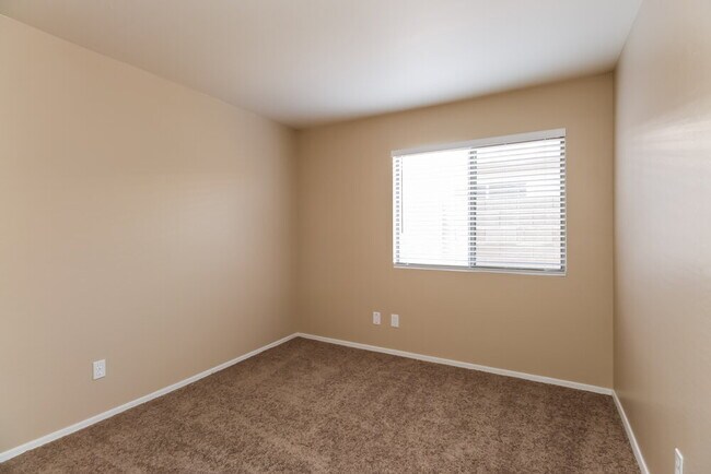 Building Photo - 14908 W Watson Cir