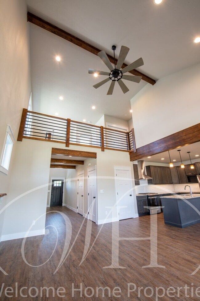 Building Photo - Garrison Duplex