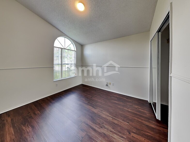 Building Photo - 957 Islander Ave