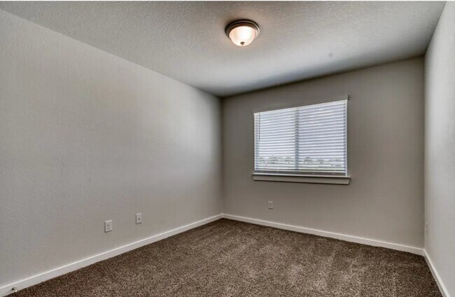 Room 2 - 1124 Amistad Loop