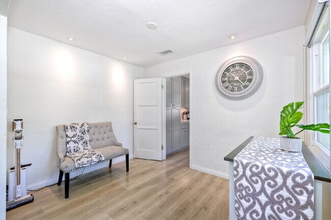 Building Photo - Beautifully Renovated La Mesa Home with 2-Car Detached Garage!