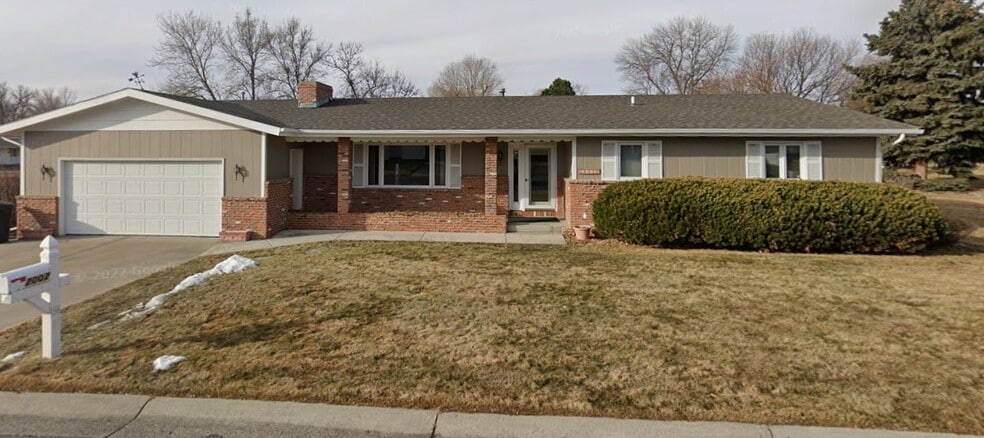 Building Photo - 2002 Glendale Ln