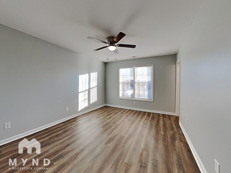 Building Photo - 5413 Advantis Dr