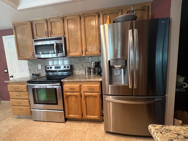 Building Photo - 791 Arbor Oaks Dr