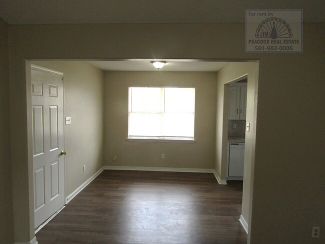 Building Photo - 33 Wolverine Dr