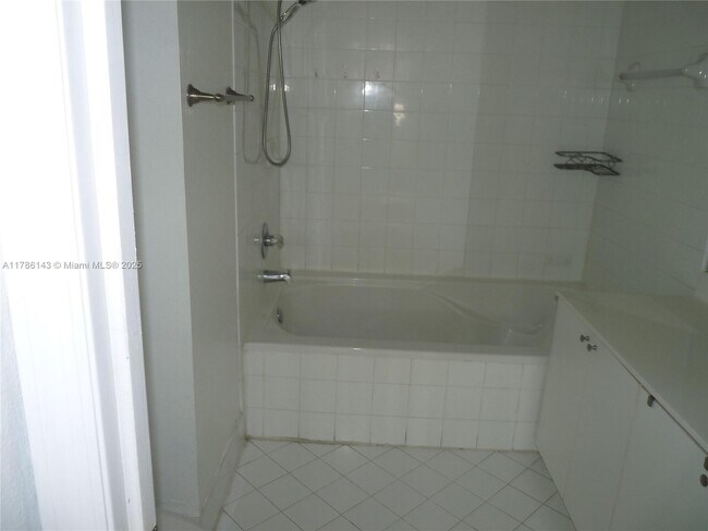 Building Photo - 8980 W Flagler St