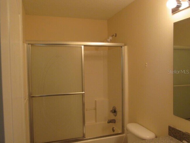 Building Photo - 926 Cork Oak Ln